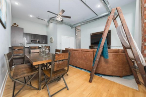 Central Lofts condo- year round pool- hot tub- close to beach